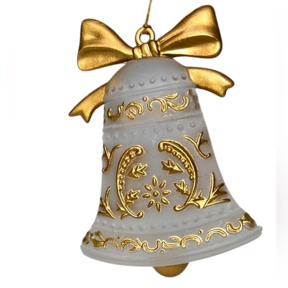 Frosted Acrylic Christmas Tree Ornaments 6 Piece Set Vintage With Gold Detail - Picture 8 of 13